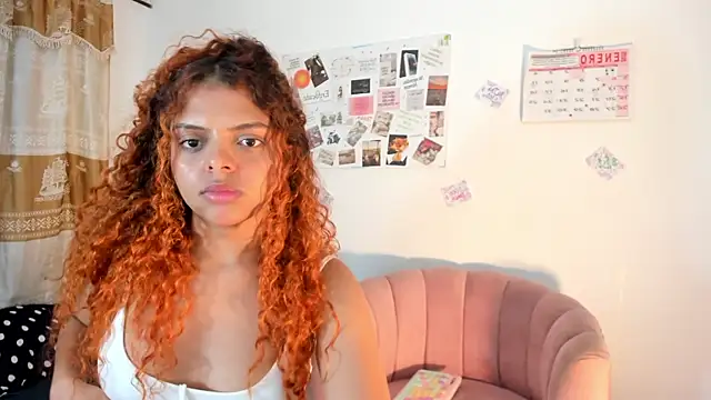 Snapshot of ValienteGirl_ chatting on January 23, 2025, 2:44 am ValienteGirl online show from January 23, 2025, 2:44 am