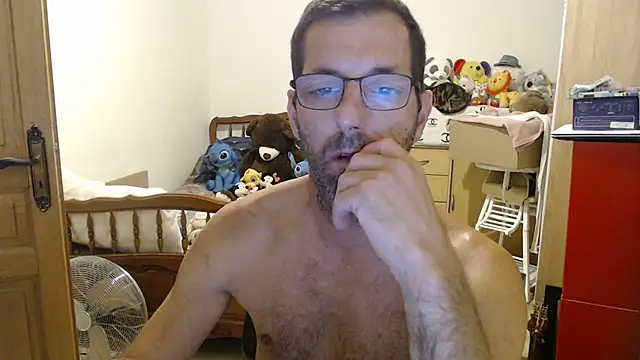 Snapshot of steph19x5 chatting on August 6, 2026, 12:11 pm steph19x5 online show from August 6, 2026, 12:11 pm