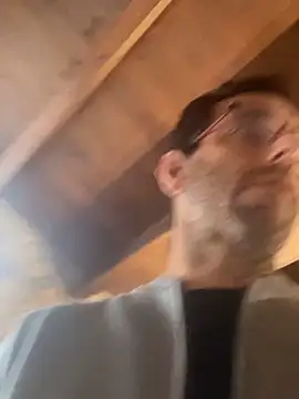 Snapshot of steph19x5 chatting on November 16, 2025, 8:52 am steph19x5 online show from November 16, 2025, 8:52 am