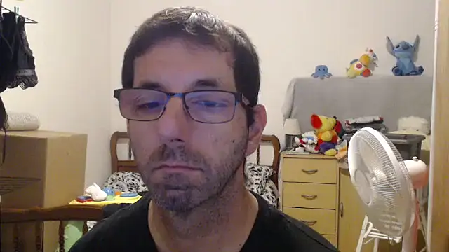 Snapshot of steph19x5 chatting on November 24, 2025, 10:26 am steph19x5 online show from November 24, 2025, 10:26 am