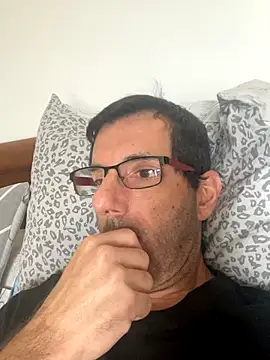 Snapshot of steph19x5 chatting on November 12, 2025, 11:47 am steph19x5 online show from November 12, 2025, 11:47 am