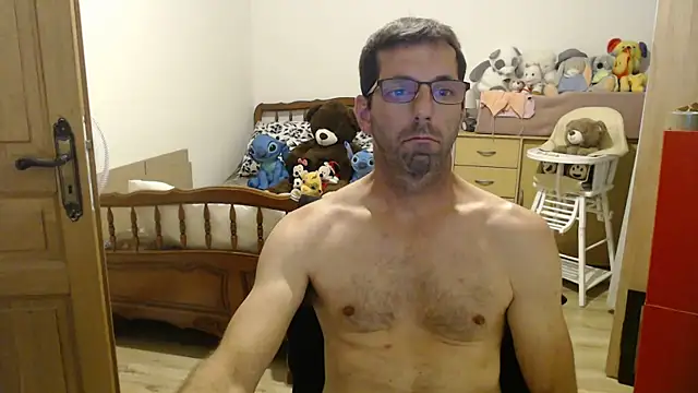 Snapshot of steph19x5 chatting on June 9, 2026, 5:47 pm steph19x5 online show from June 9, 2026, 5:47 pm