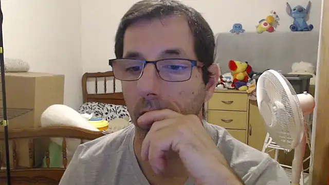 Snapshot of steph19x5 chatting on December 2, 2025, 8:27 am steph19x5 online show from December 2, 2025, 8:27 am