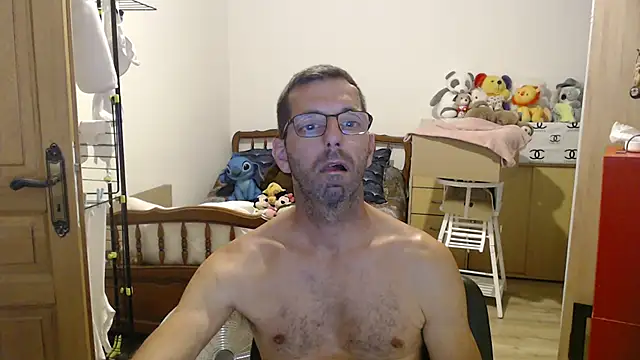 Snapshot of steph19x5 chatting on July 8, 2026, 10:21 pm steph19x5 online show from July 8, 2026, 10:21 pm