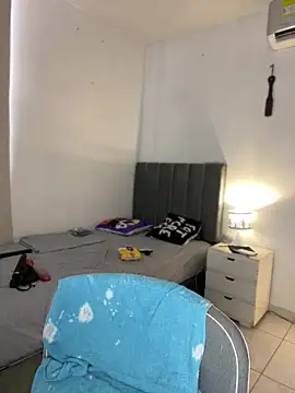 Little Amber6 online show from December 21, 2025, 7:48 pm