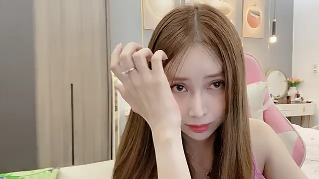 Snapshot of ANNA102 chatting on January 6, 2025, 3:29 pm ANNA102 online show from January 6, 2025, 3:29 pm