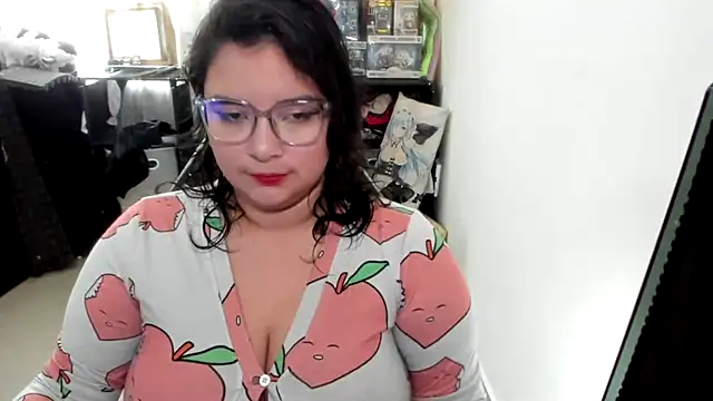 aika-dreams online show from November 4, 2025, 12:53 pm