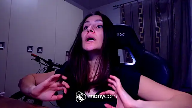 Snapshot of GodlyTheia chatting on March 10, 2025, 7:07 pm GodlyTheia online show from March 10, 2025, 7:07 pm