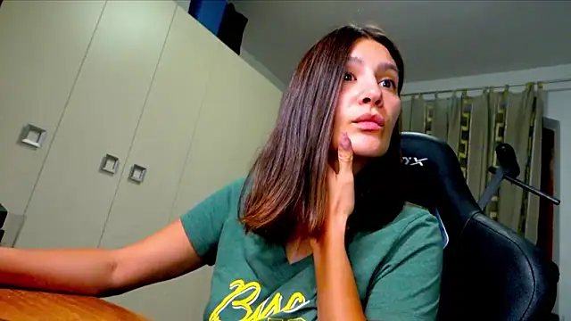 Snapshot of GodlyTheia chatting on October 25, 2025, 4:29 pm GodlyTheia online show from October 25, 2025, 4:29 pm