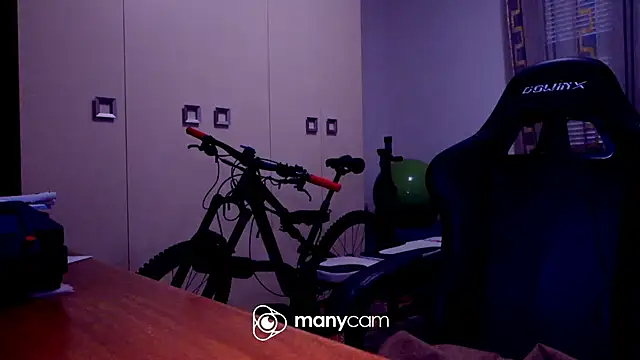 Snapshot of GodlyTheia chatting on March 13, 2025, 10:15 am GodlyTheia online show from March 13, 2025, 10:15 am