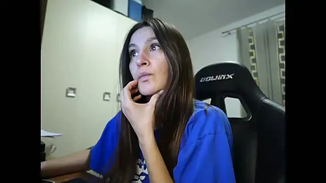 Snapshot of GodlyTheia chatting on December 14, 2024, 8:18 pm GodlyTheia online show from December 14, 2024, 8:18 pm