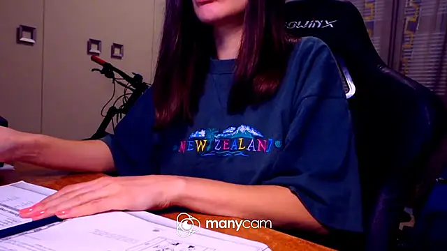 Snapshot of GodlyTheia chatting on March 12, 2025, 11:43 am GodlyTheia online show from March 12, 2025, 11:43 am