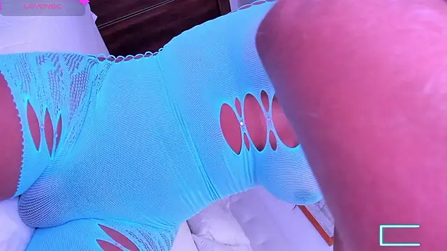 VictoriaVX online show from January 18, 2026, 6:17 am