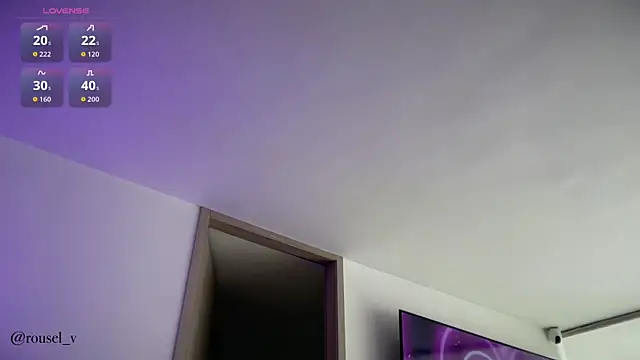 Snapshot of aaronKeller chatting on September 16, 2025, 7:59 pm aaronKeller online show from September 16, 2025, 7:59 pm