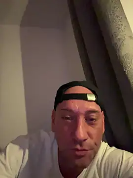 Snapshot of cock4you86 chatting on November 15, 2025, 5:28 pm cock4you86 online show from November 15, 2025, 5:28 pm