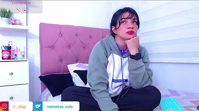 Vannessa  Shy online show from September 26, 2025, 12:28 am