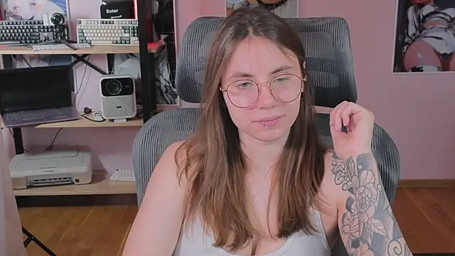  AnnaStark  online show from April 9, 2026, 9:10 pm