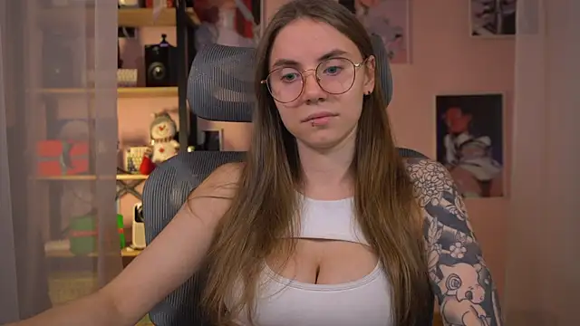  AnnaStark  online show from November 21, 2025, 7:57 pm