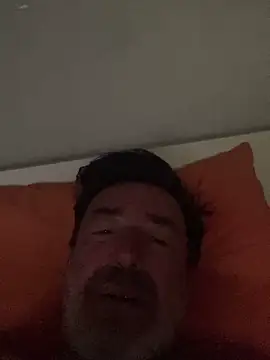 maxximere online show from April 12, 2026, 1:42 am