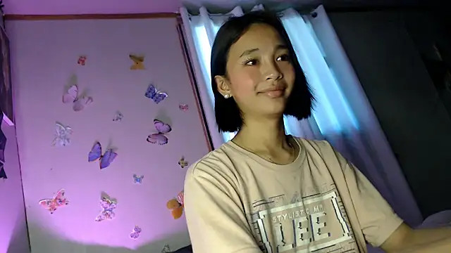 Snapshot of Angel_Morgan69 chatting on March 8, 2025, 1:39 am Angel Morgan69 online show from March 8, 2025, 1:39 am