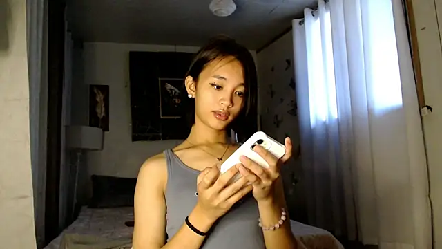 Snapshot of Angel_Morgan69 chatting on March 15, 2025, 4:57 am Angel Morgan69 online show from March 15, 2025, 4:57 am