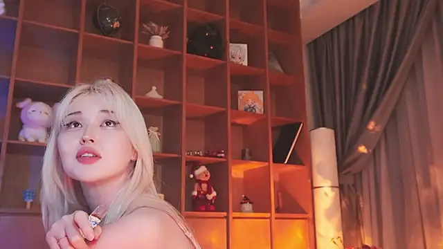 hyun chia online show from October 15, 2025, 10:07 pm