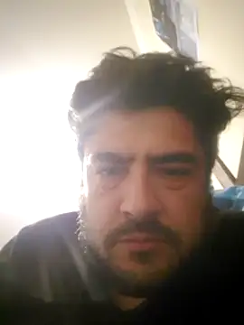 estebankillo online show from October 24, 2025, 3:27 am