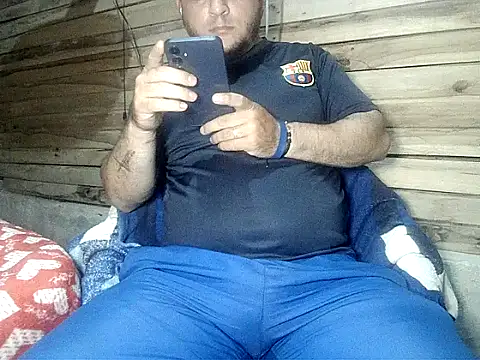 Snapshot of Arcangel_05 chatting on May 9, 2026, 4:49 am Arcangel 05 online show from May 9, 2026, 4:49 am
