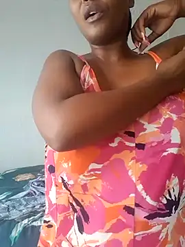 Snapshot of SweetAppleCandyxx chatting on March 28, 2026, 2:18 pm SweetAppleCandyxx online show from March 28, 2026, 2:18 pm