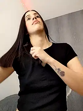 Amira Milker online show from February 27, 2025, 1:07 pm