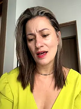 Snapshot of Verito_hot chatting on November 27, 2025, 6:19 pm Verito hot online show from November 27, 2025, 6:19 pm