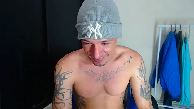 Snapshot of sebas_bigcock69 chatting on March 3, 2025, 1:49 am sebas bigcock69 online show from March 3, 2025, 1:49 am