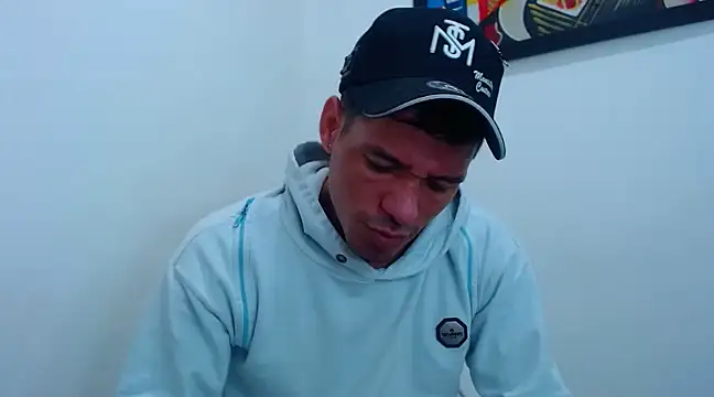 Snapshot of sebas_bigcock69 chatting on December 15, 2024, 7:24 am sebas bigcock69 online show from December 15, 2024, 7:24 am