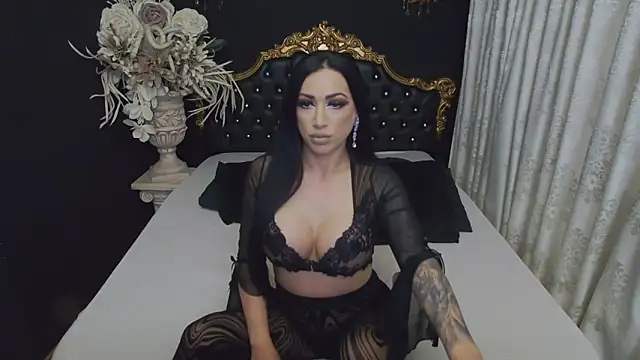 MichaelaDark online show from November 7, 2025, 4:06 am