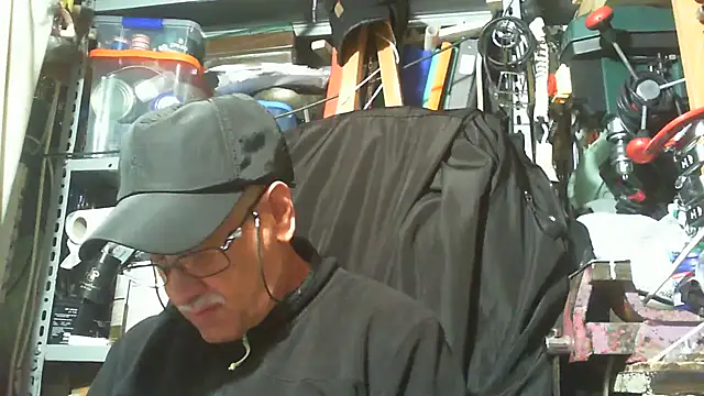 nonnomaturobisex online show from October 9, 2025, 9:32 am