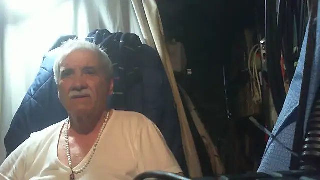 Snapshot of nonnomaturobisex chatting on May 23, 2026, 9:41 am nonnomaturobisex online show from May 23, 2026, 9:41 am
