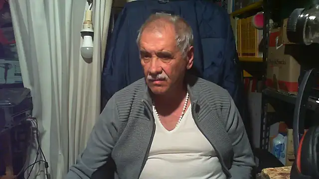 Snapshot of nonnomaturobisex chatting on May 18, 2026, 5:29 pm nonnomaturobisex online show from May 18, 2026, 5:29 pm