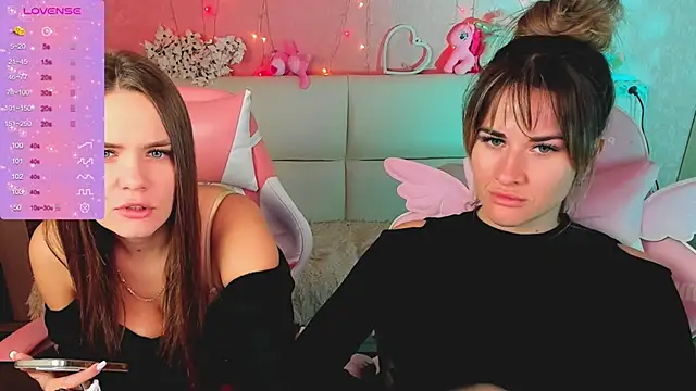 ivannatompsonnn online show from April 22, 2026, 6:09 am