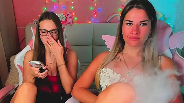 ivannatompsonnn online show from June 5, 2026, 9:04 am