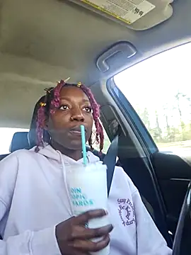 Snapshot of oliviaprettypussy chatting on March 13, 2026, 4:56 pm oliviaprettypussy online show from March 13, 2026, 4:56 pm