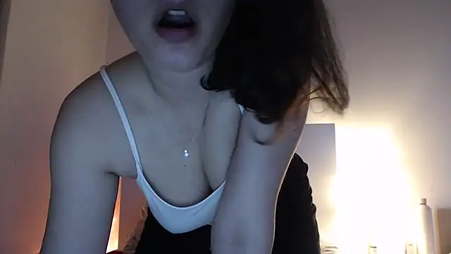 ocean eyess  online show from February 28, 2026, 4:50 pm