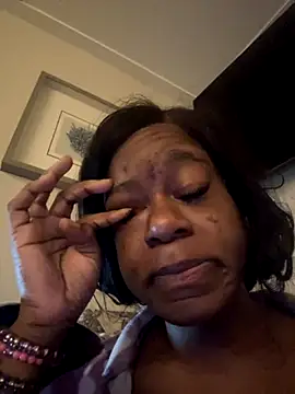 Snapshot of Tikalalin chatting on September 29, 2025, 12:55 pm Tikalalin online show from September 29, 2025, 12:55 pm