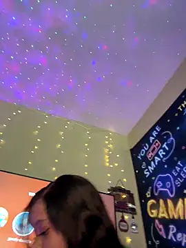 Snapshot of Tikalalin chatting on September 14, 2025, 5:35 pm Tikalalin online show from September 14, 2025, 5:35 pm