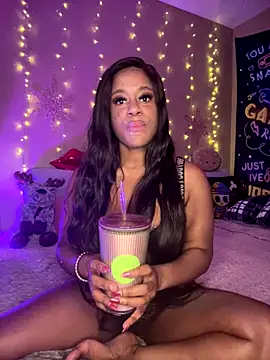 Snapshot of Tikalalin chatting on December 3, 2025, 3:40 am Tikalalin online show from December 3, 2025, 3:40 am