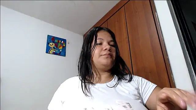 Snapshot of Van3orgasm4me chatting on May 9, 2026, 7:01 am Van3orgasm4me online show from May 9, 2026, 7:01 am