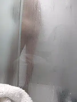 Roberts8inchcock online show from March 5, 2026, 5:20 pm