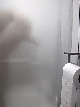 Roberts8inchcock online show from March 5, 2026, 4:20 am