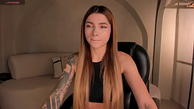 Snapshot of LexieWayne chatting on September 27, 2025, 12:44 pm LexieWayne online show from September 27, 2025, 12:44 pm