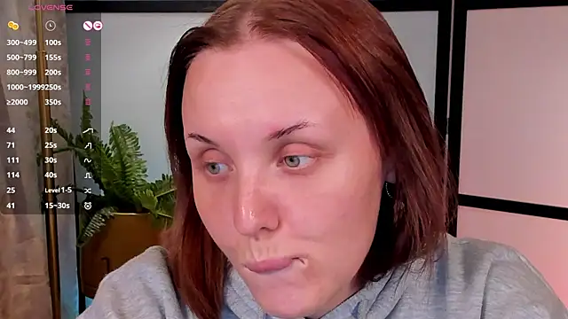 LianaFord online show from April 21, 2026, 7:59 am