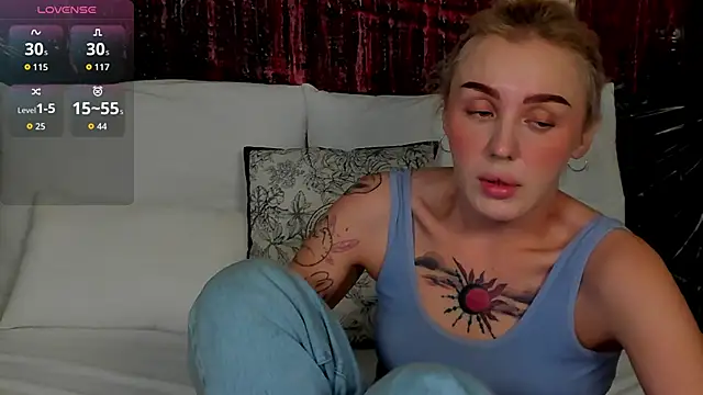 LianaFord online show from October 25, 2025, 7:58 pm